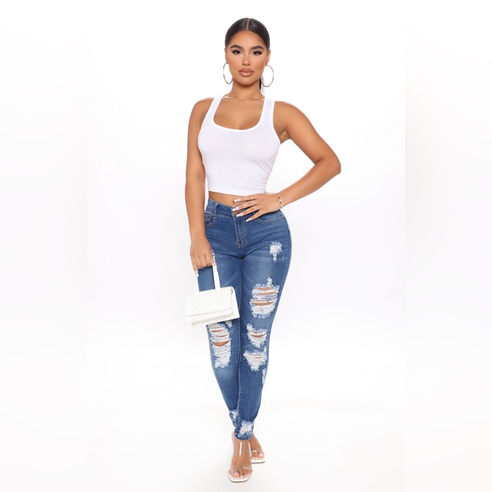 Fashion Nova Mid Rise Skinny Ripped Style Jeans Size: 9/29